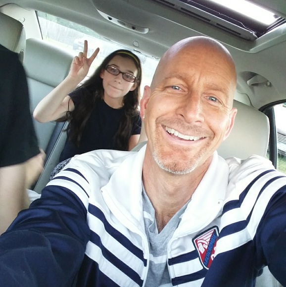 Meet your Posher, Mark - Picture 2 of 3