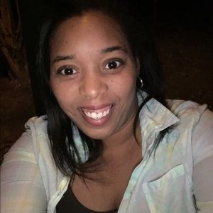 Meet your Posher, Courtney