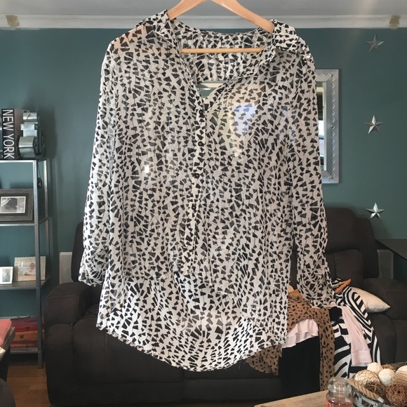 Black and white blouse with pattern