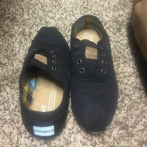 Toms shoes