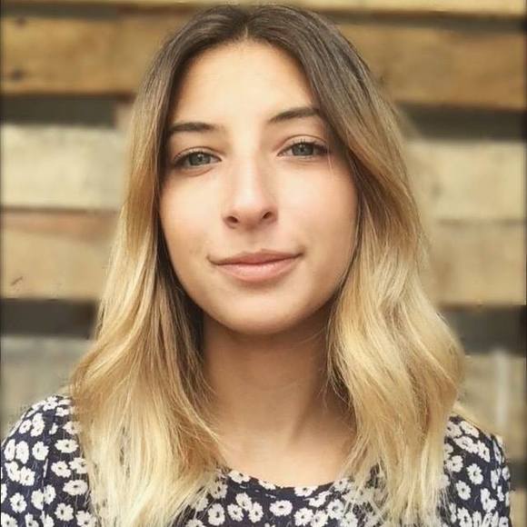 Meet your Posher, Chanel - Picture 1 of 1