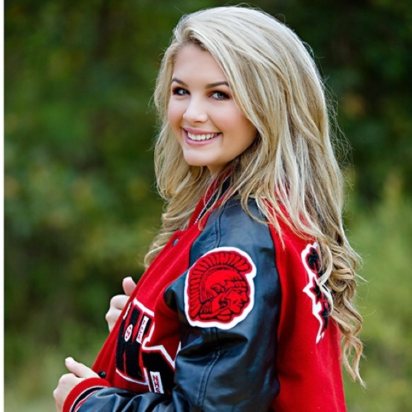 Meet your Posher, Avery - Picture 1 of 1