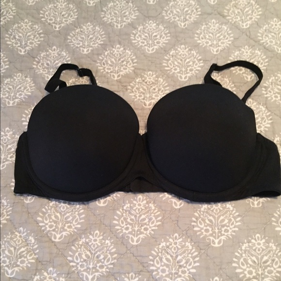 Black convertible VS bra