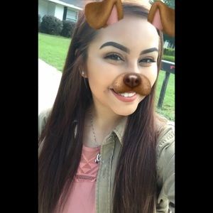 Meet your Posher, Abby