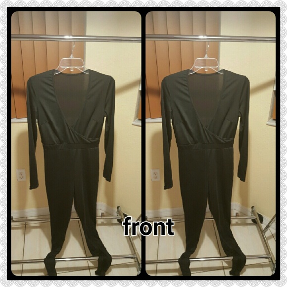 JUST IN. BLACK LONG SLEEVES JUMPSUIT - Picture 2 of 4