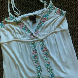Torrid embroidered tank