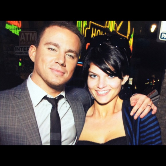 MEET YOUR POSHER! - Picture 2 of 4