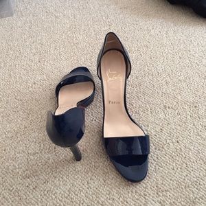 💯Authentic Christian louboutin. Worn once!