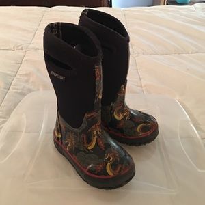 Boys cold weather boots