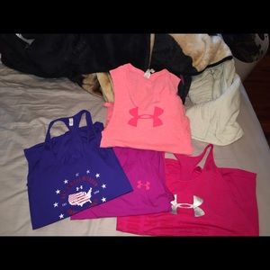 Bundle of under armor shirts