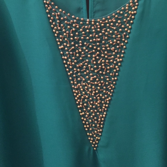 Green blouse - Picture 3 of 4