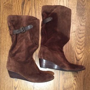 Nine West brown suede boots size 9