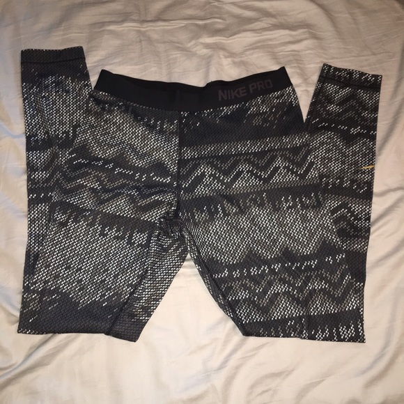 Nike leggings