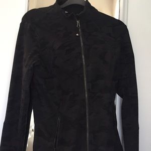 Cameo print Athletic zippered jacket