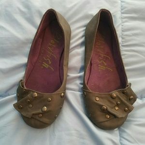 Flats ******RESERVED!!!