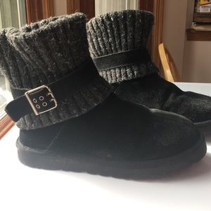 Women's black ugg boots size 10