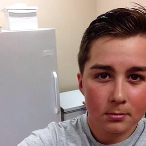 Meet your Posher, Ethan