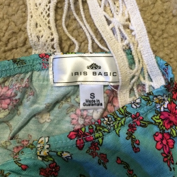 Iris Basic Tank Top - Picture 4 of 4