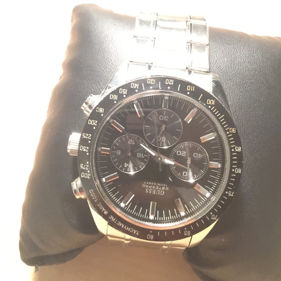 Guess men's silver watch - Picture 2 of 3