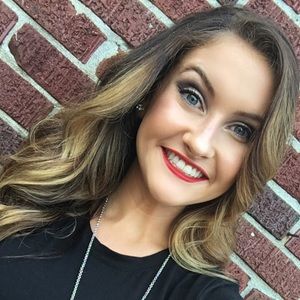 Meet your Posher, Parris