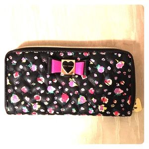 Betsey Johnson wallet