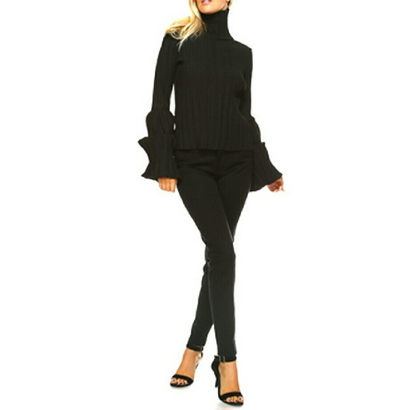 JUST IN! NWT Black Turtleneck Bishop Sleeve Top, S - Picture 4 of 4