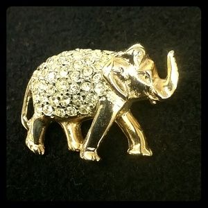 Vintage Small Elephant pin for lapel or necktie