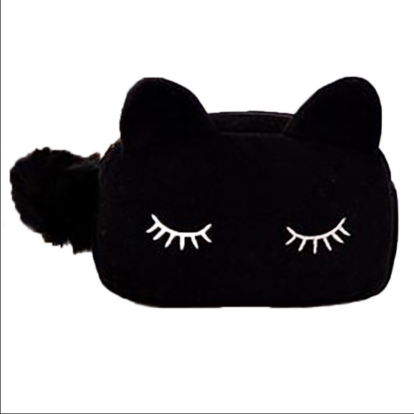 Sleepy cat 😽 Pom Pom velour make up bag - Picture 3 of 4