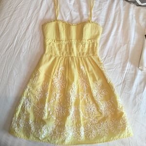 Feminine yellow dress