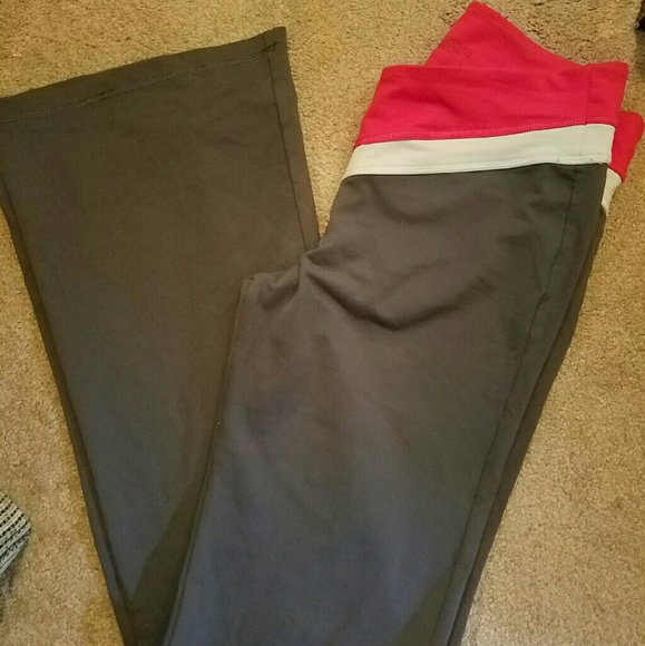 VS yoga pants
