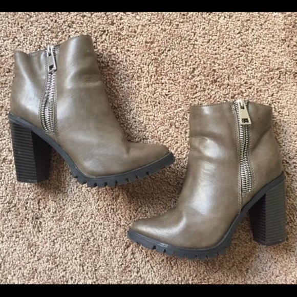 Ankle booties