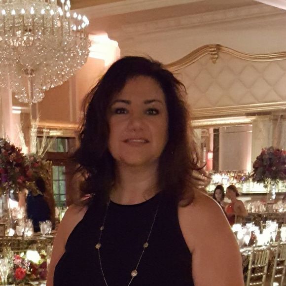 Meet your Posher, Denise