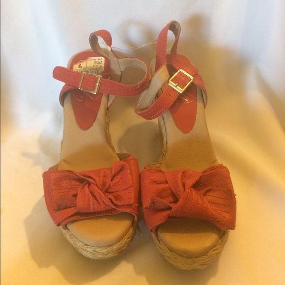 ENVY Spunky Leather Wedge Sandal - Picture 2 of 3