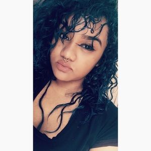 Meet your Posher, Jenny