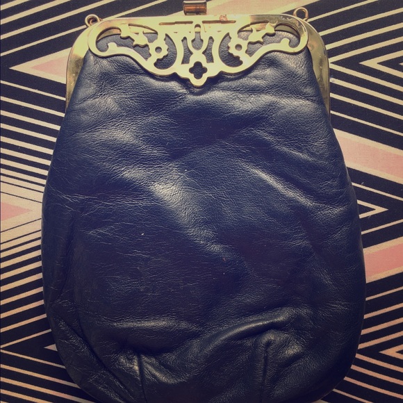 Vintage Navy Leather Clutch 👛