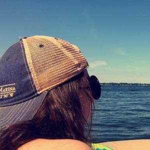 Meet your Posher, Alyssa