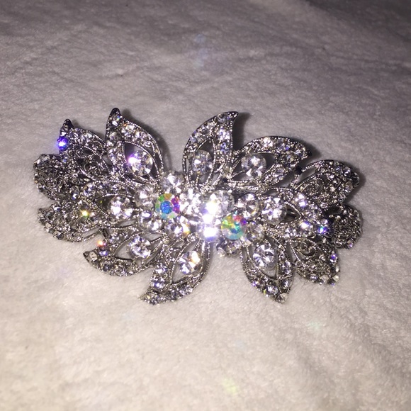 NEW WITH TAGS Faux diamond headpiece