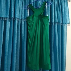 Alexia Admor green dress