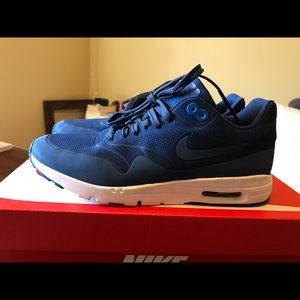 Nike Air Max 1 Ultra Moire Women Shoes (brand new)