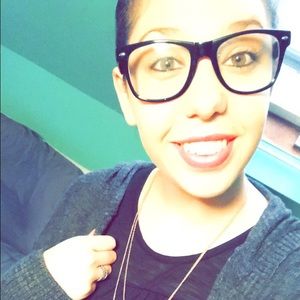 Meet your Posher, Stacey