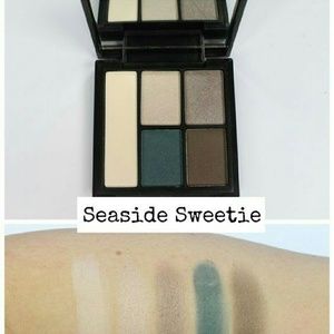 2 ELF Eye Palette & HD Finish Powder