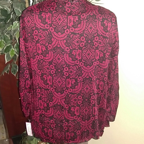 Black tank style top with blk/red flowy jacket blouse - Picture 3 of 3