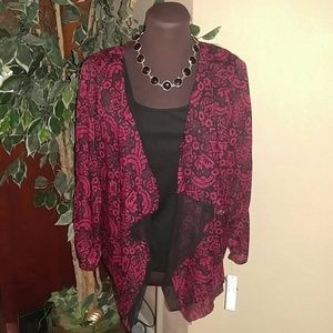 Black tank style top with blk/red flowy jacket blouse