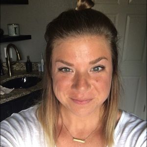 Meet your Posher, Nikki