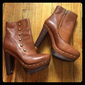 UGG Australia "Cosima" Ankle Boots