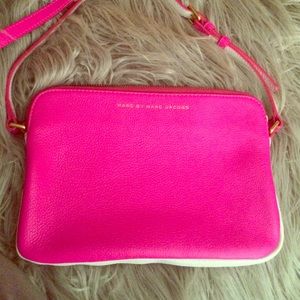Marc Jacobs Fuschia & White cross body bag new tag