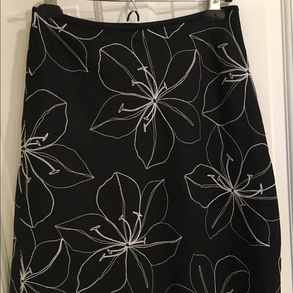 Ann Taylor silk and linen A-line skirt - Picture 3 of 4