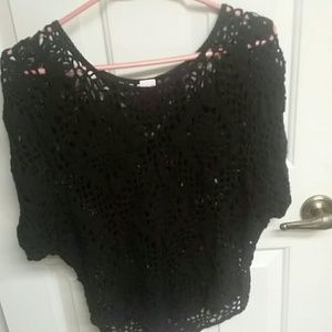 Short sleeve knit sweater