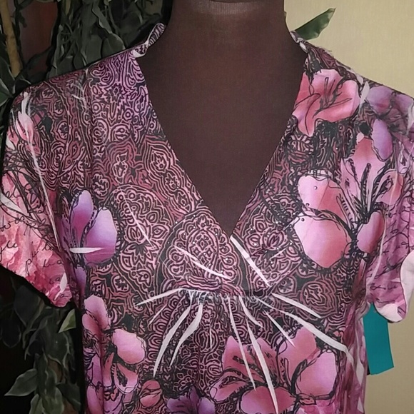 NWOT Soft S/s Tee - Picture 2 of 2