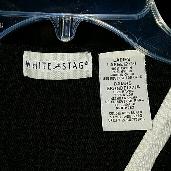 Woman's mid sleeved dress shirt. - Picture 2 of 4